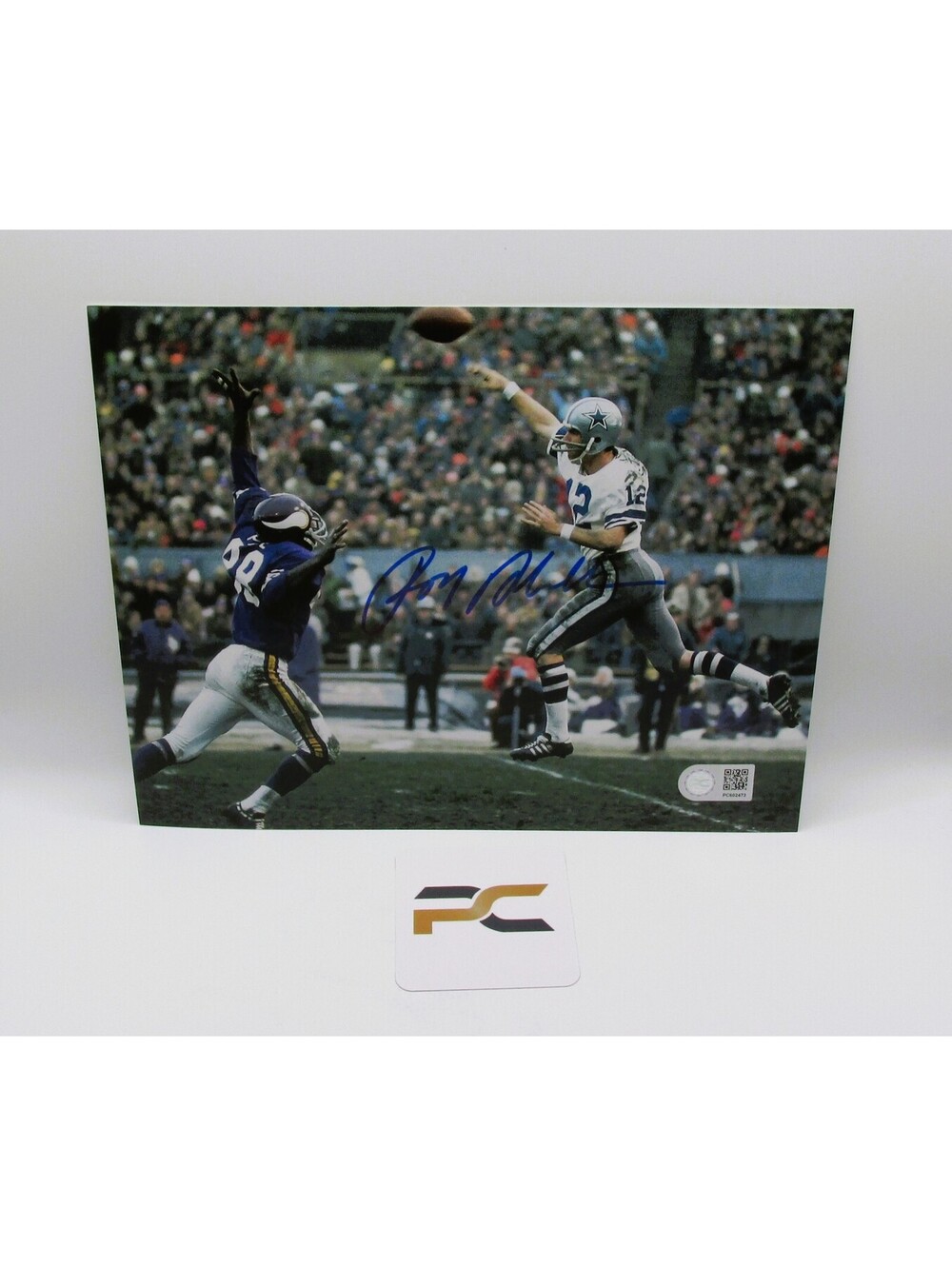 Roger Staubach Signed 8x10 Photo With COA (PC602473)